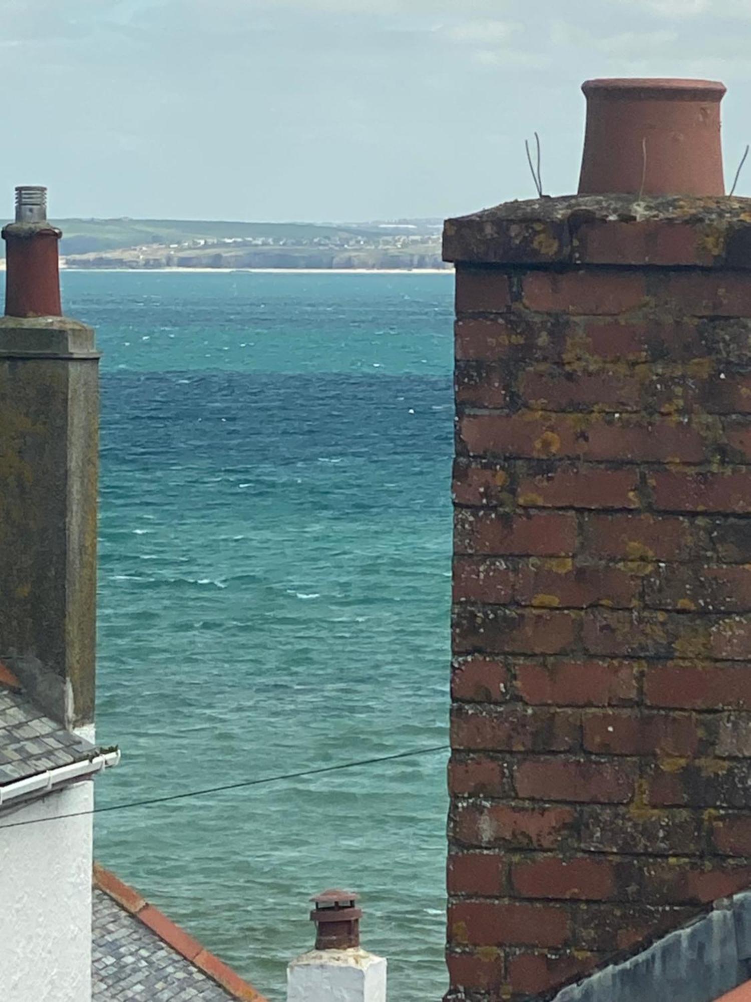 Little Dolly Sea View 2 Bedroom Apartment, St Ives Town, Dog Friendly Exterior photo